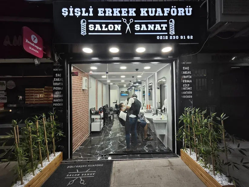 Salon Sanat Şişli erkek kuaförü gece dış cephe